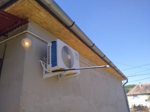 Fal átfúrása klímaszereléshez | Klíma Újpest munkafoto 10.jpg