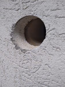 Fal átfúrása klímaszereléshez | Klíma Újpest szigetelt fal átfúrás